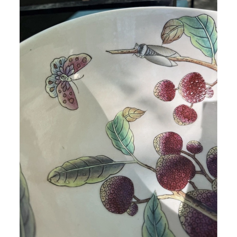 Vintage Chinoiserie Porcelain Fruit Bowl Butterfly Berry Botanical Large - Picture 7 of 12